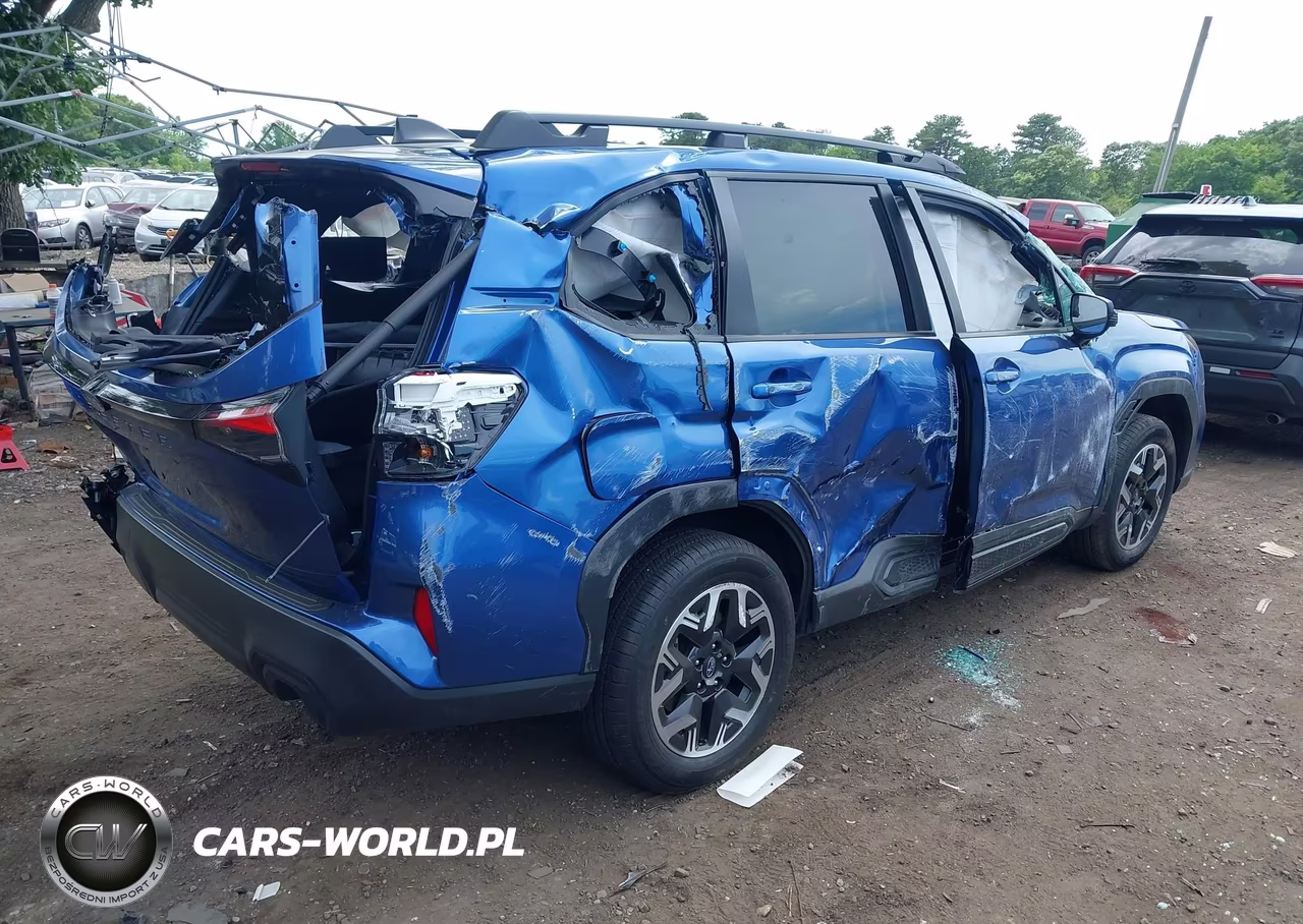 2026 Subaru Forester Premium VIN:4S4SLDD65T3046590 - 4