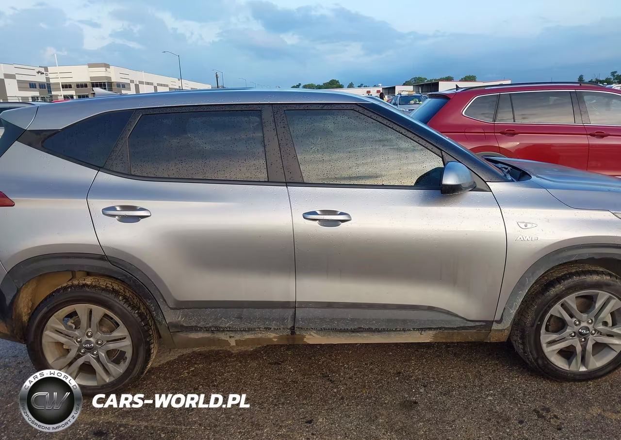 2022 Kia Seltos Lx VIN:KNDEPCAAXN7320113 - 13
