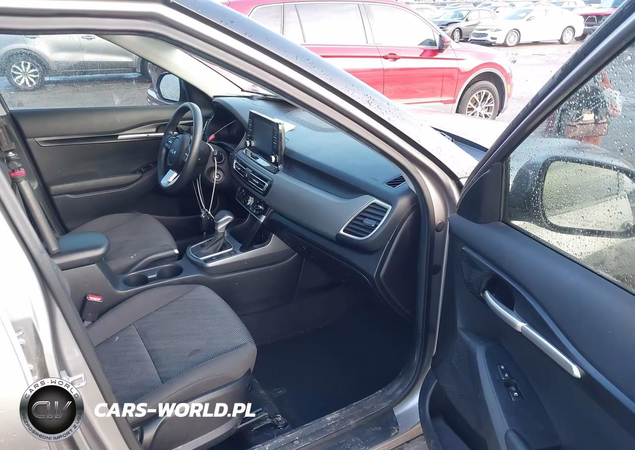 2022 Kia Seltos Lx VIN:KNDEPCAAXN7320113 - 5