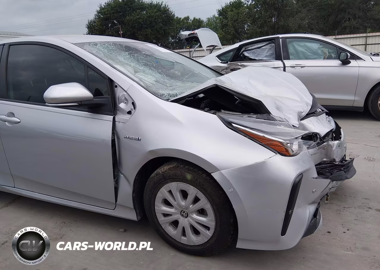 2022 Toyota Prius Le VIN:JTDKAMFUXN3180164 - 17