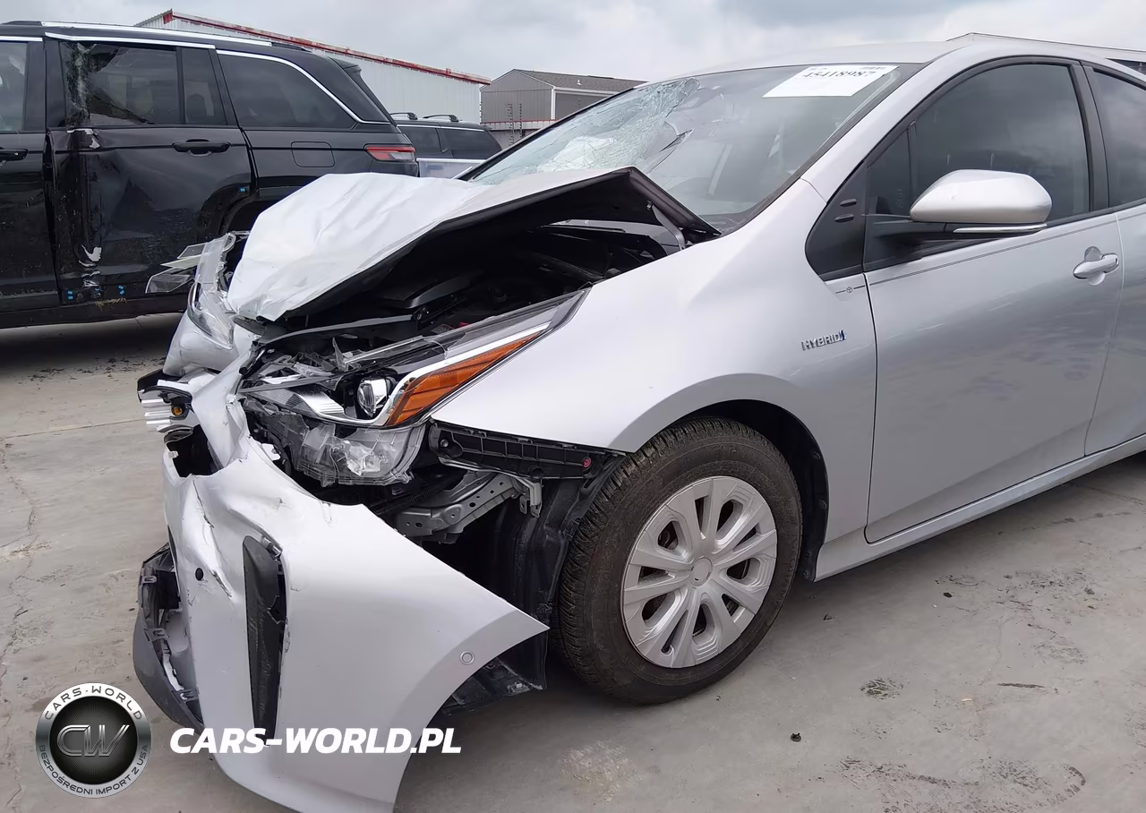 2022 Toyota Prius Le VIN:JTDKAMFUXN3180164 - 18