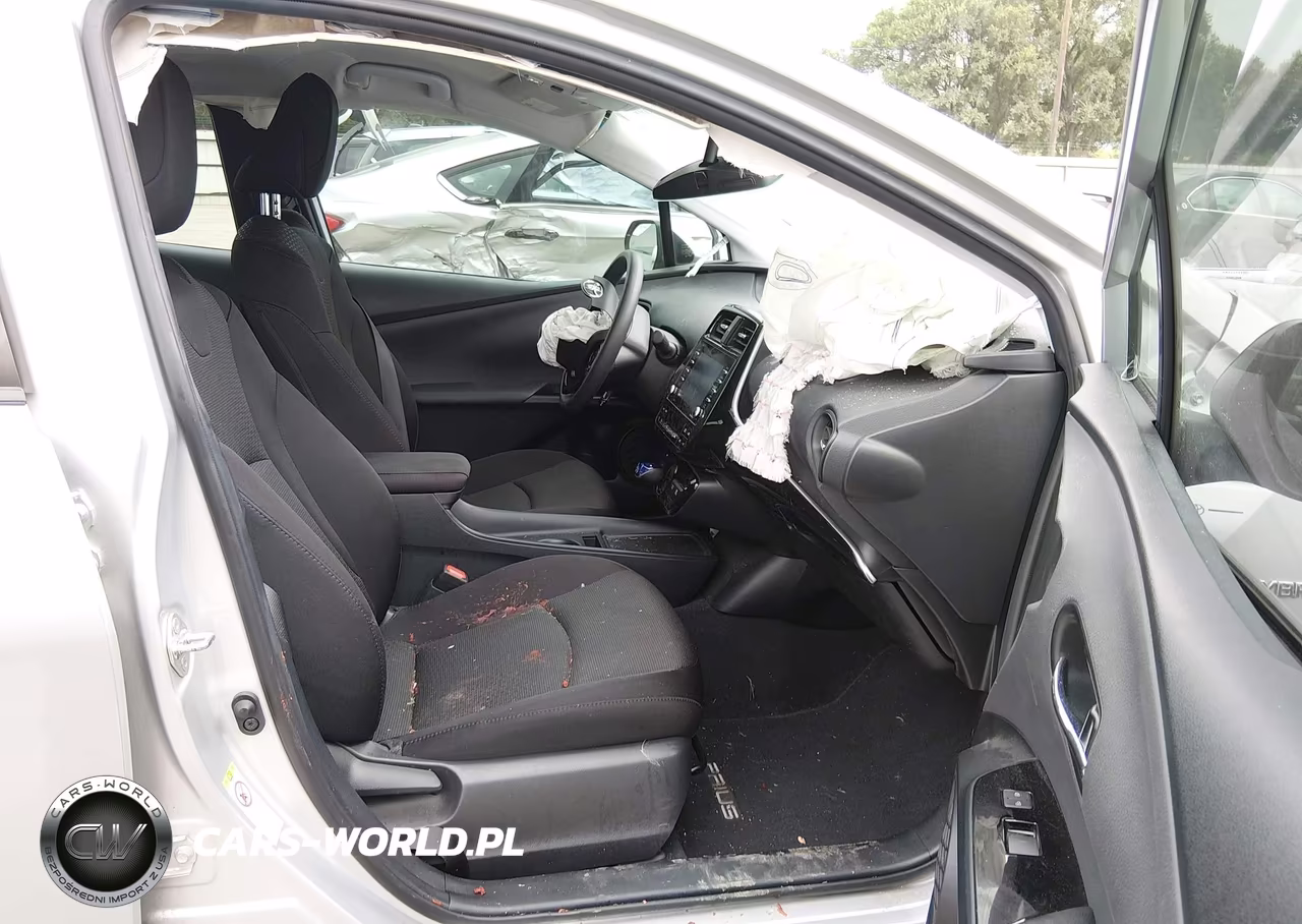 2022 Toyota Prius Le VIN:JTDKAMFUXN3180164 - 5
