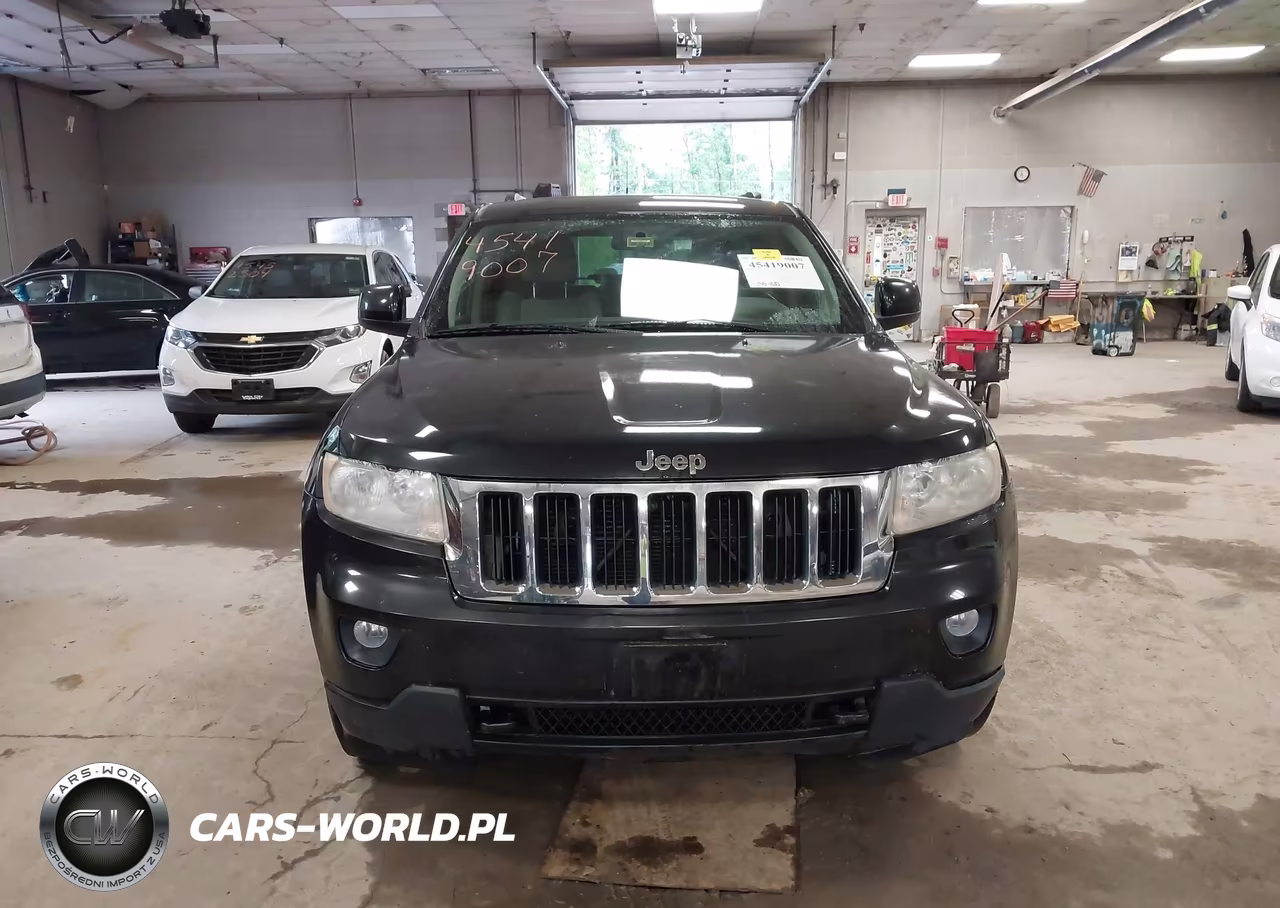 2011 Jeep Grand Cherokee Laredo VIN:1J4RR4GG0BC535381 - 13