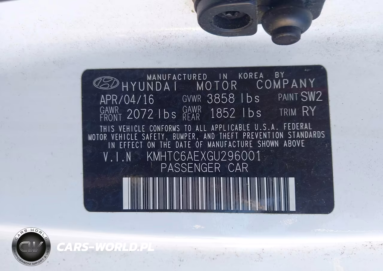 2016 Hyundai Veloster Turbo VIN:KMHTC6AEXGU296001 - 9