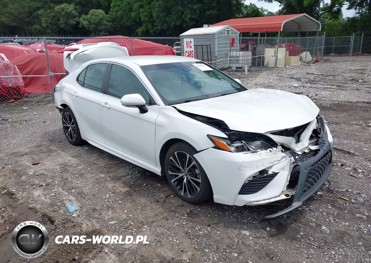 2018 Toyota Camry Se – zdjęcie 1 z 16