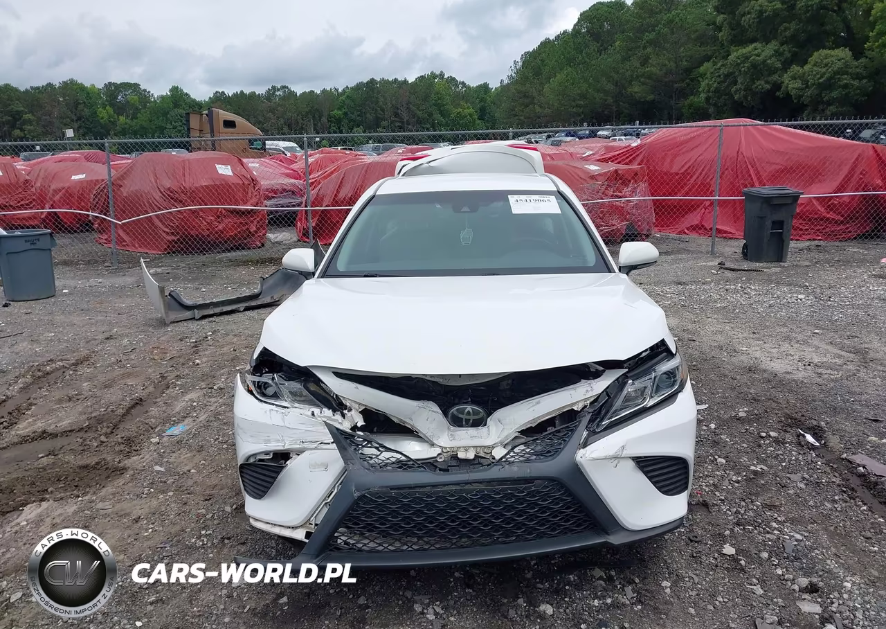 2018 Toyota Camry Se VIN:4T1B11HK8JU668328 - 12