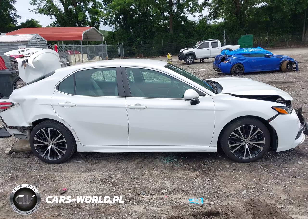 2018 Toyota Camry Se VIN:4T1B11HK8JU668328 - 13