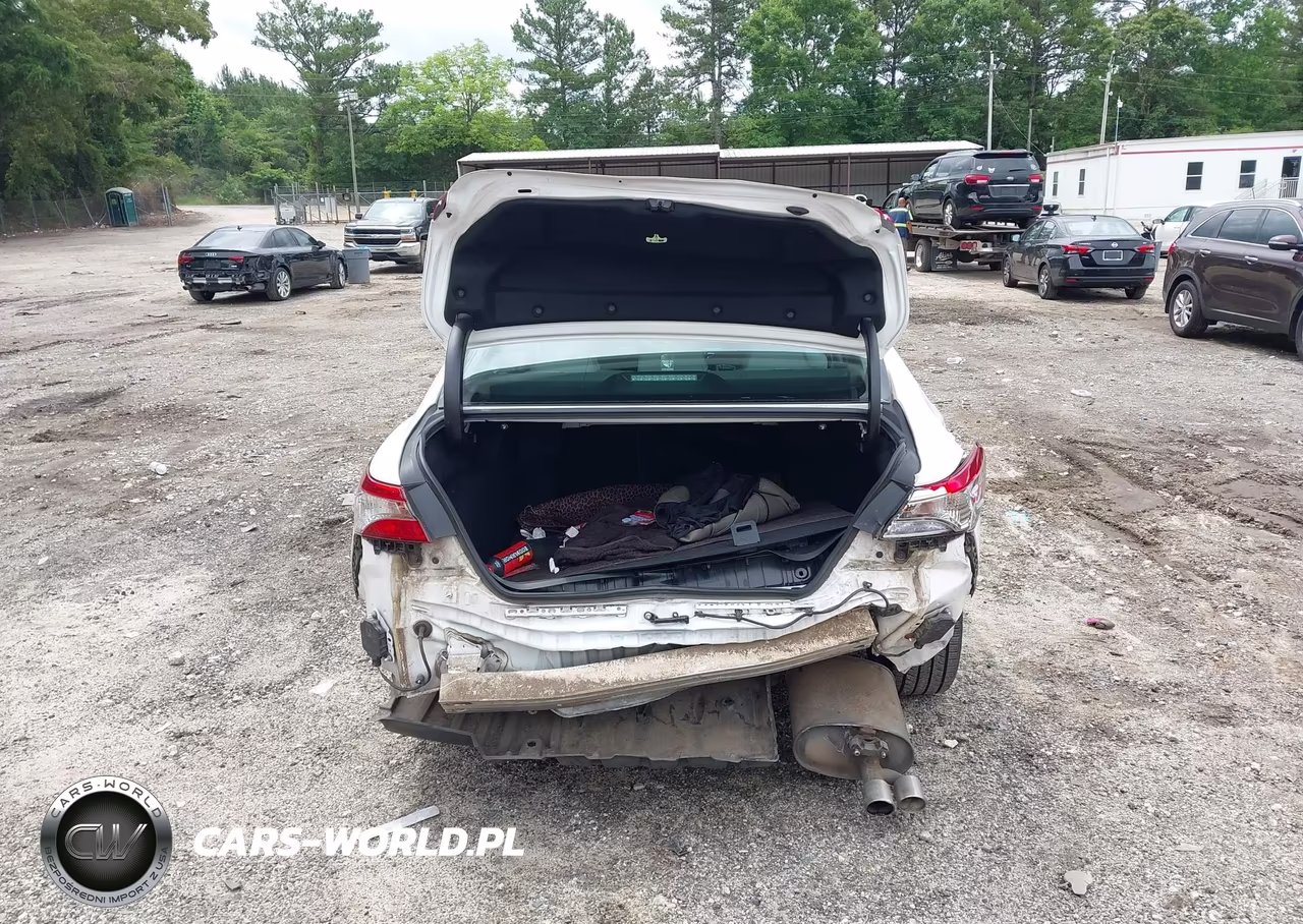 2018 Toyota Camry Se VIN:4T1B11HK8JU668328 - 16