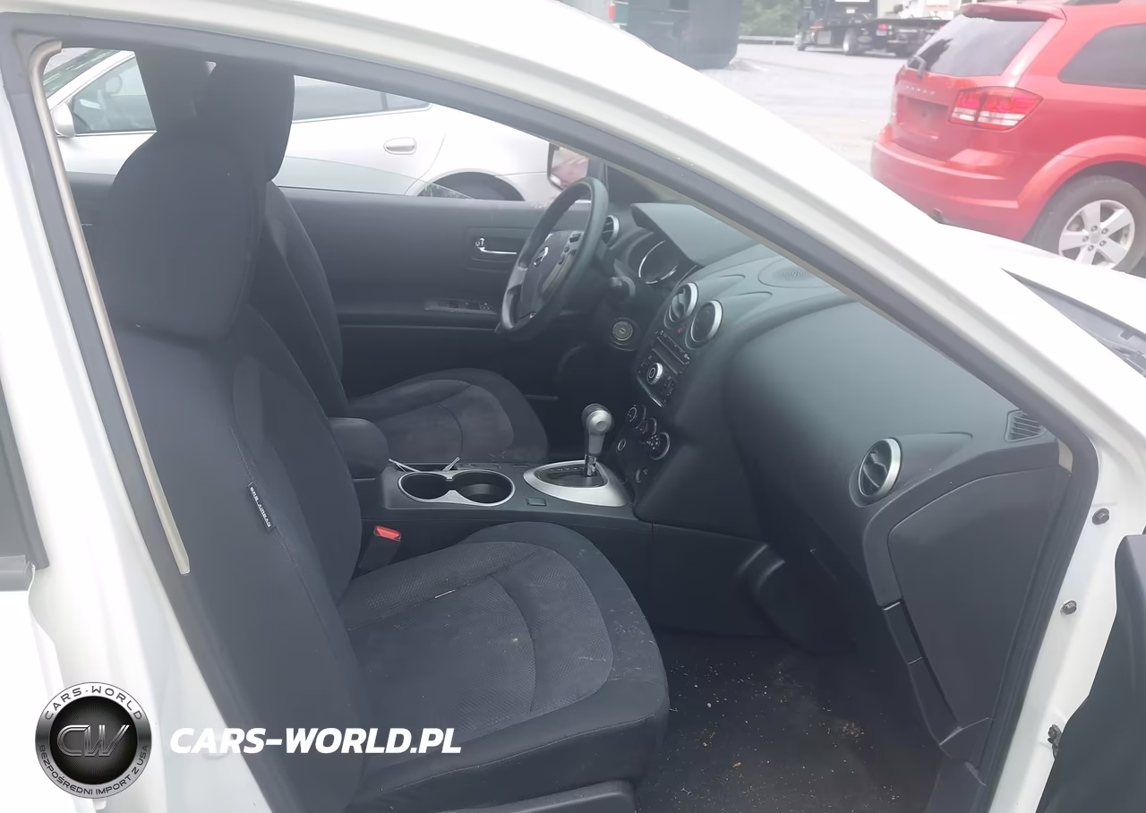 2012 Nissan Rogue S VIN:JN8AS5MVXCW383484 - 5