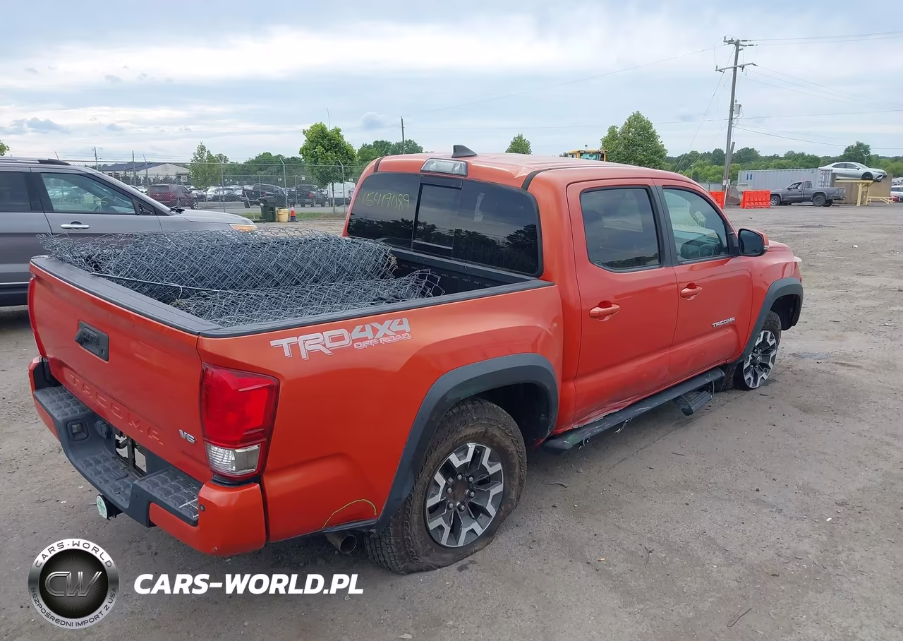 2017 Toyota Tacoma Trd Off Road VIN:3TMCZ5AN9HM067358 - 4