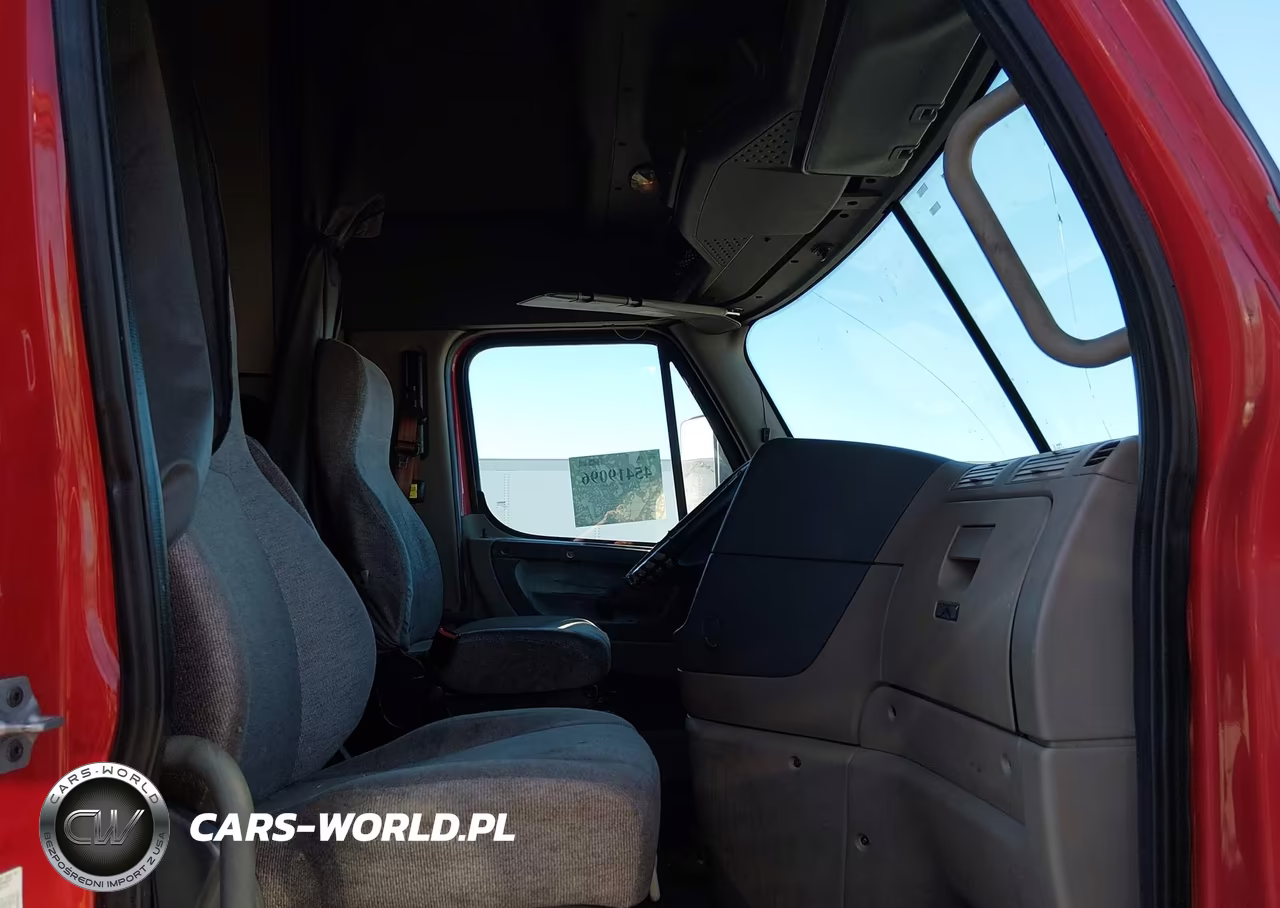 2016 Freightliner Cascadia 125 VIN:3AKJGLD50GSGU6462 - 7