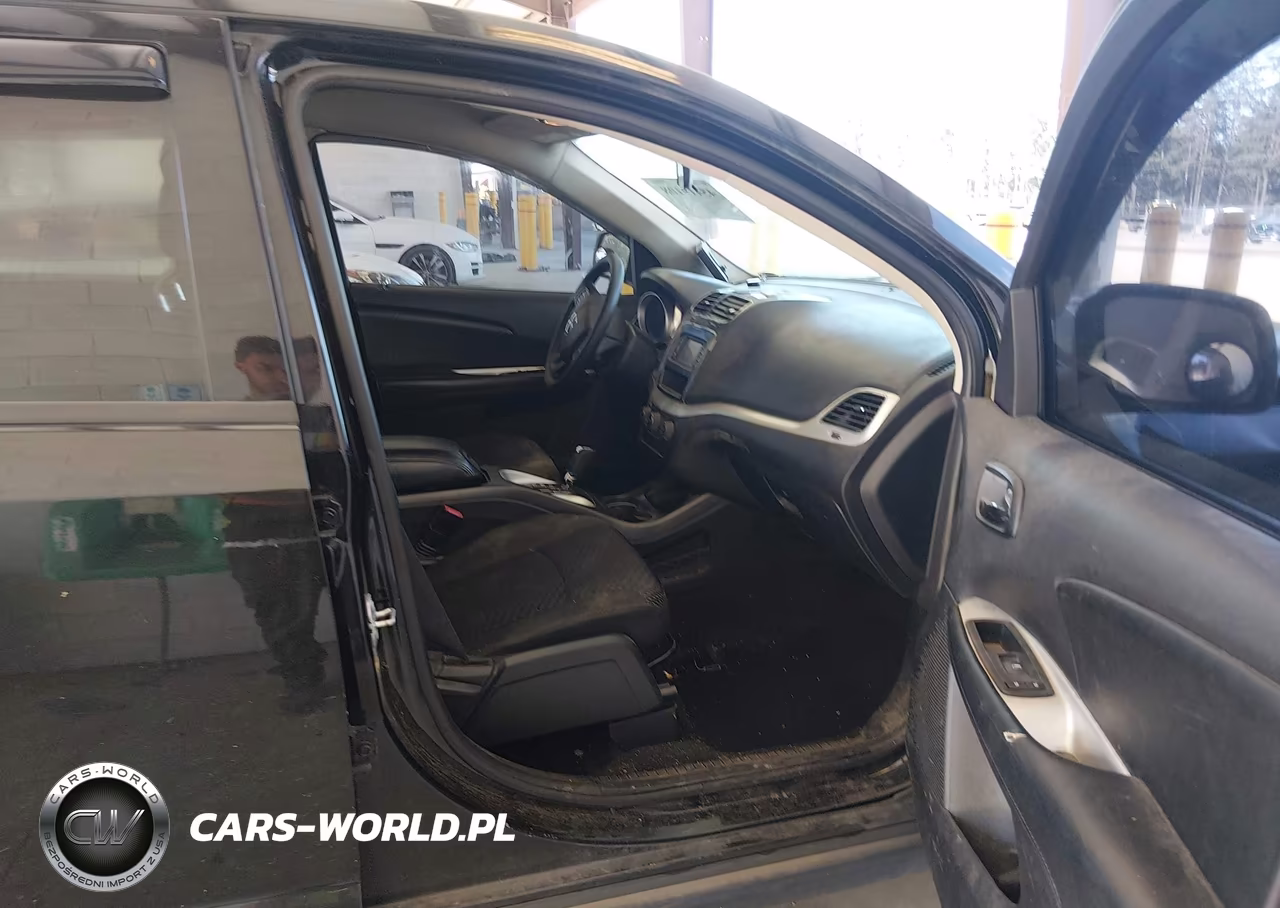 2018 Dodge Journey Se VIN:3C4PDCAB5JT382616 - 5