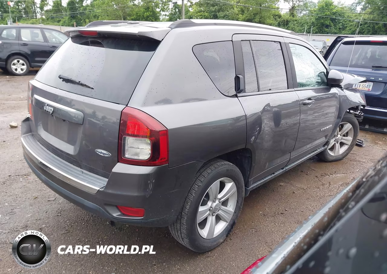 2015 Jeep Compass High Altitude Edition VIN:1C4NJDEB3FD208038 - 4