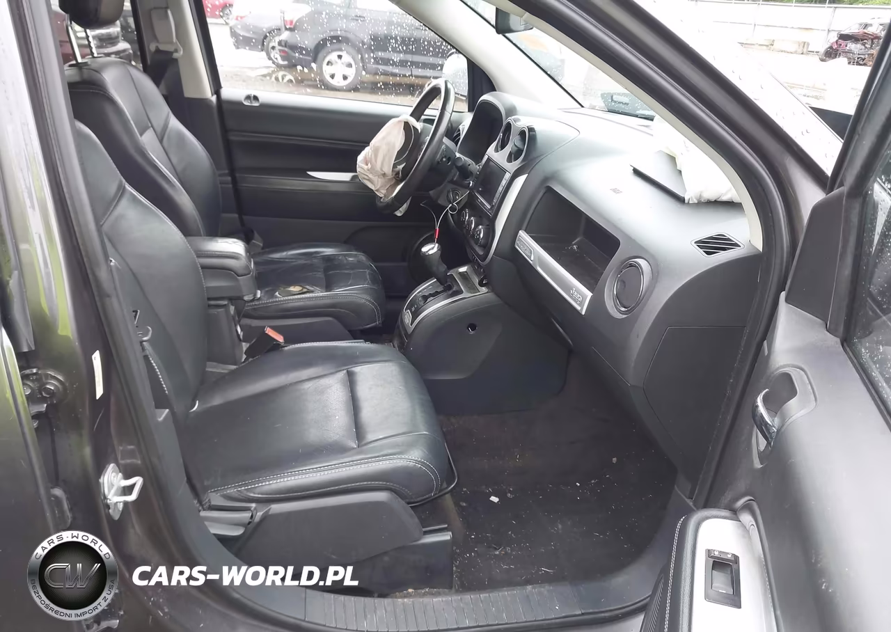 2015 Jeep Compass High Altitude Edition VIN:1C4NJDEB3FD208038 - 5