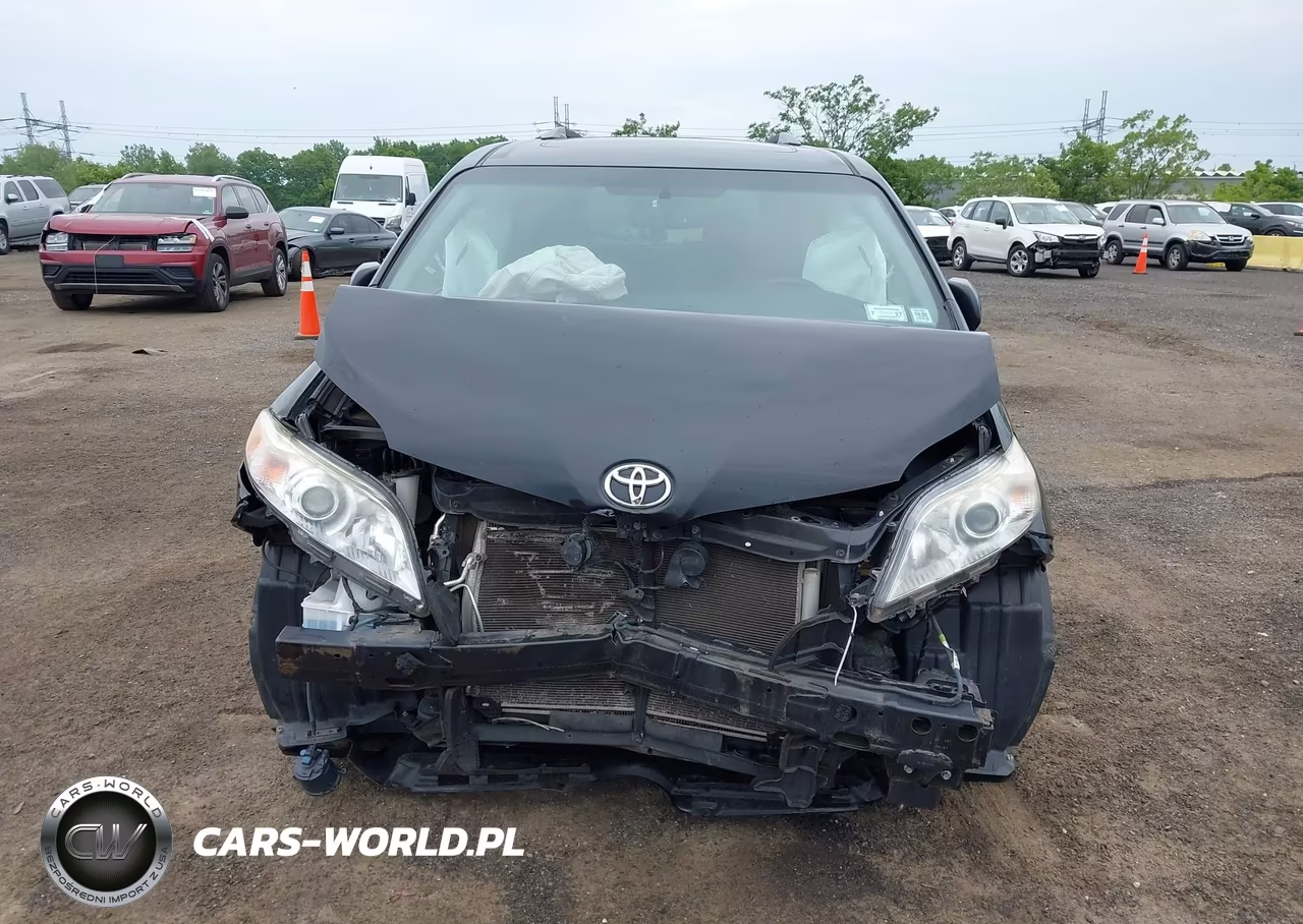 2017 Toyota Sienna Xle 8 Passenger VIN:5TDYZ3DC4HS839480 - 12