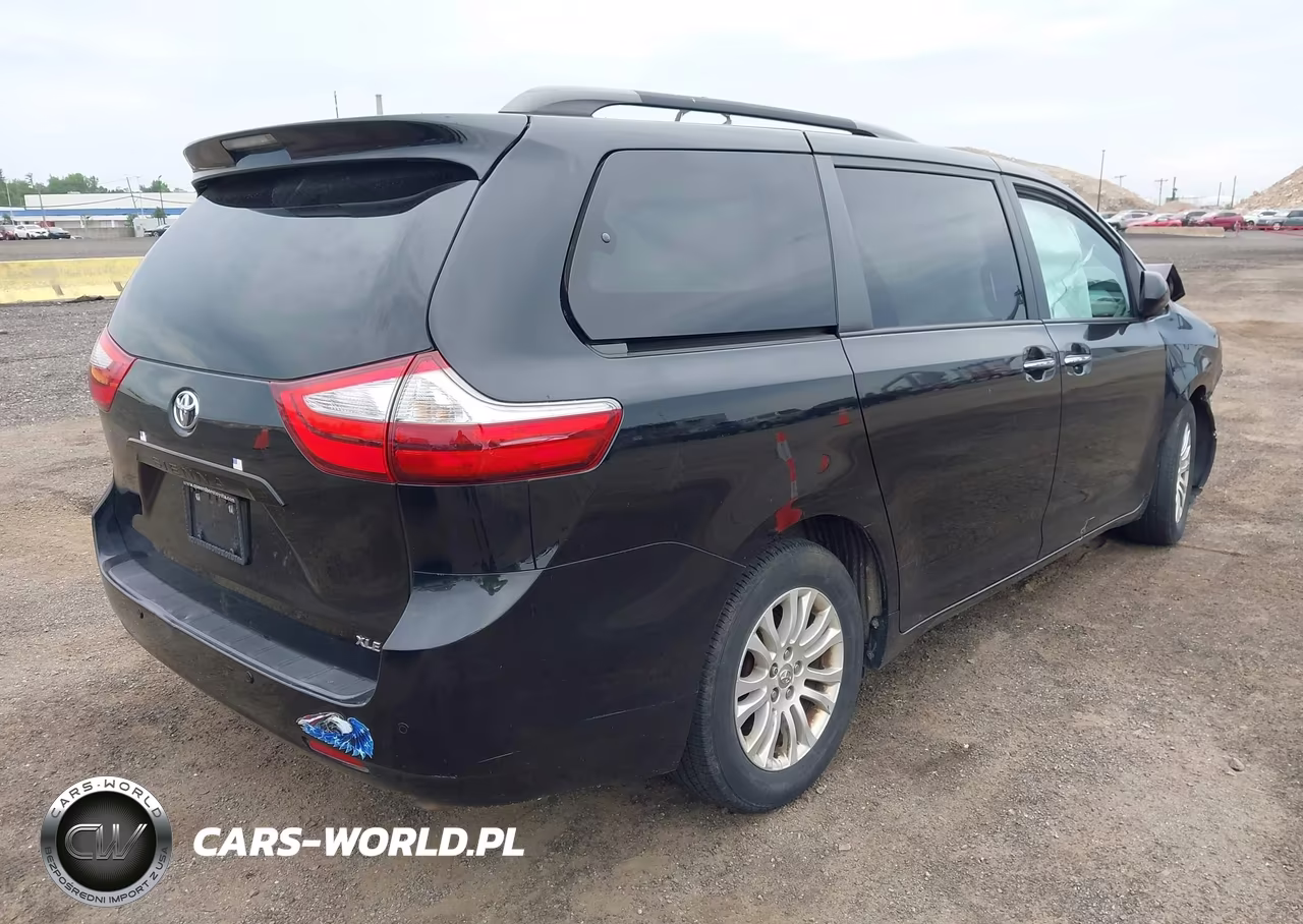 2017 Toyota Sienna Xle 8 Passenger VIN:5TDYZ3DC4HS839480 - 4