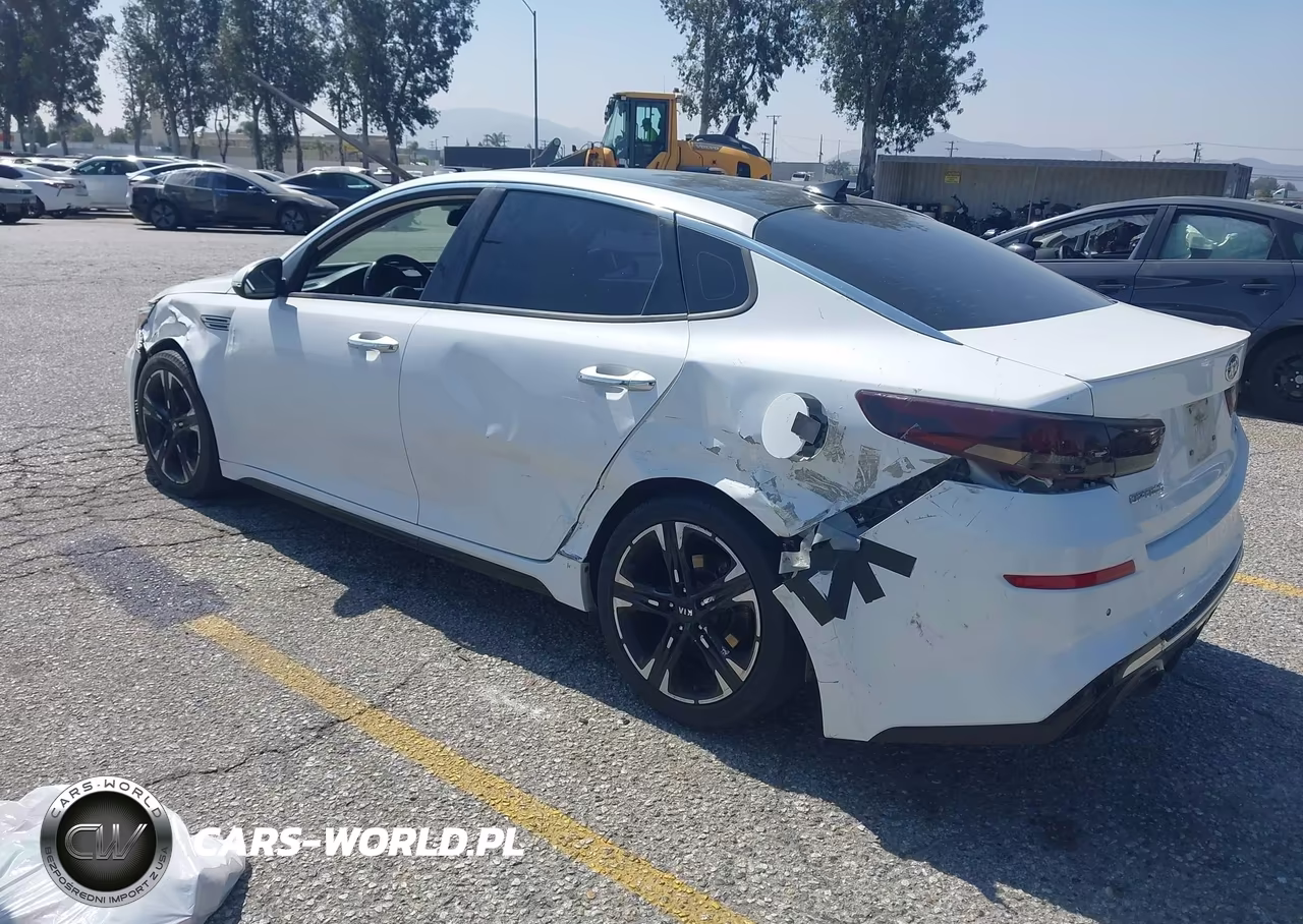 2019 Kia Optima S VIN:5XXGT4L39KG361991 - 3