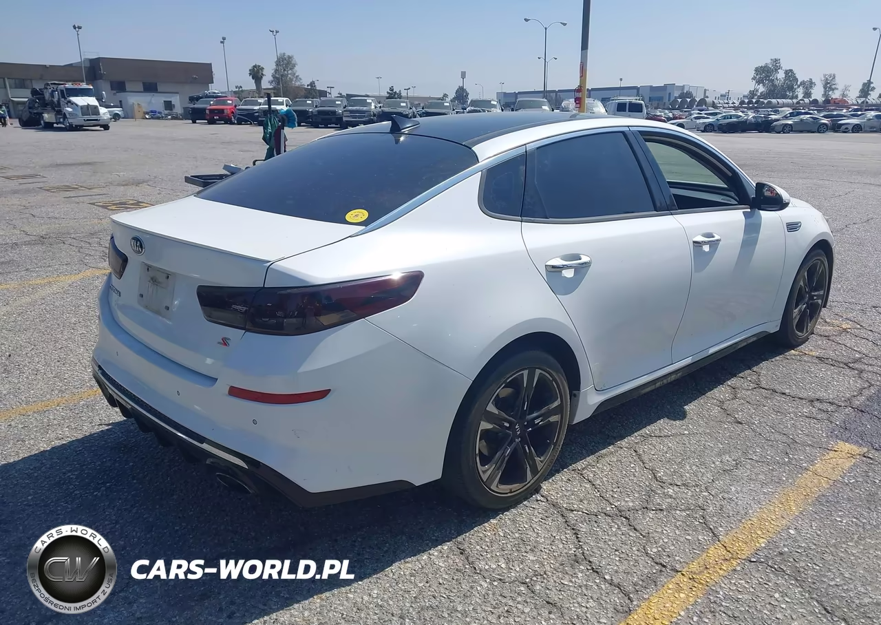 2019 Kia Optima S VIN:5XXGT4L39KG361991 - 4