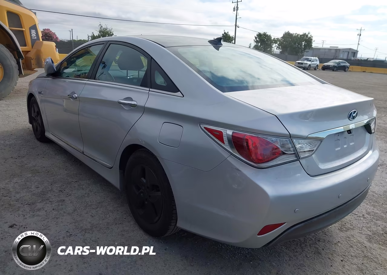 2012 Hyundai Sonata Hybrid VIN:KMHEC4A43CA024521 - 3