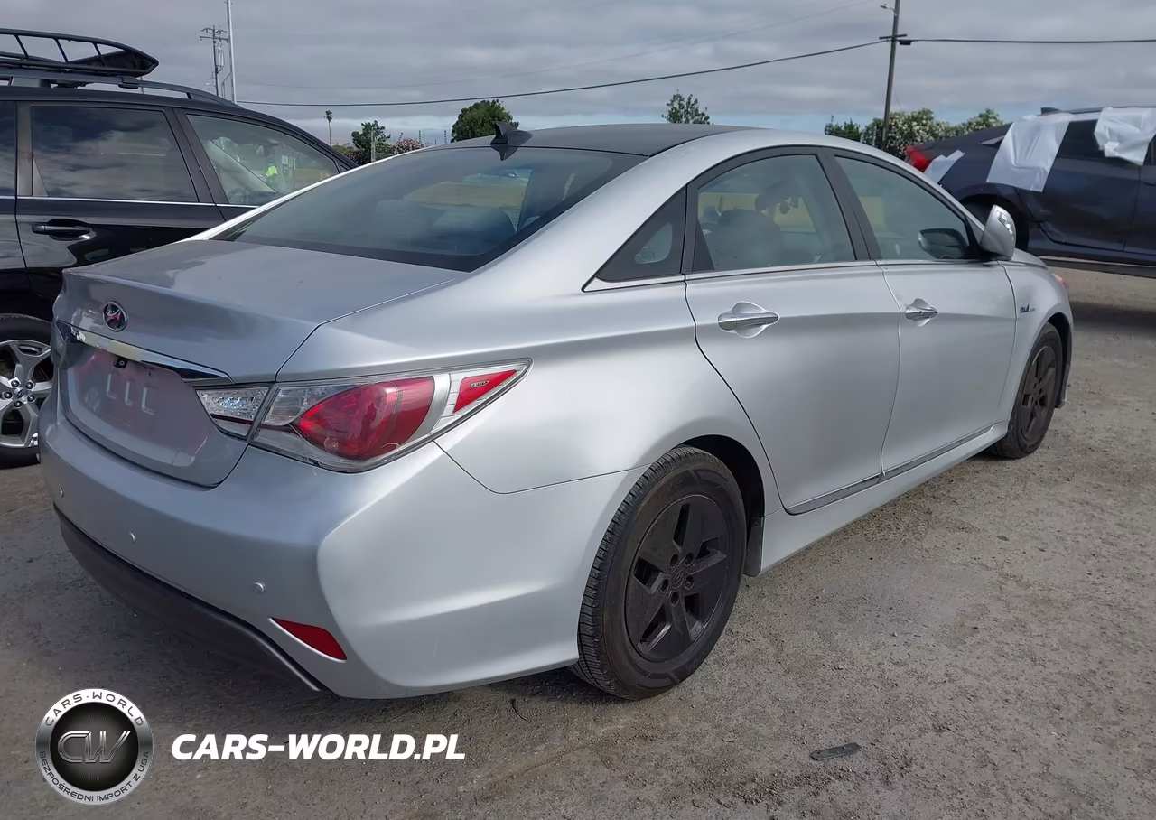 2012 Hyundai Sonata Hybrid VIN:KMHEC4A43CA024521 - 4