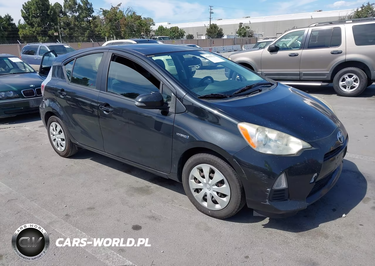 2013 Toyota Prius C Three