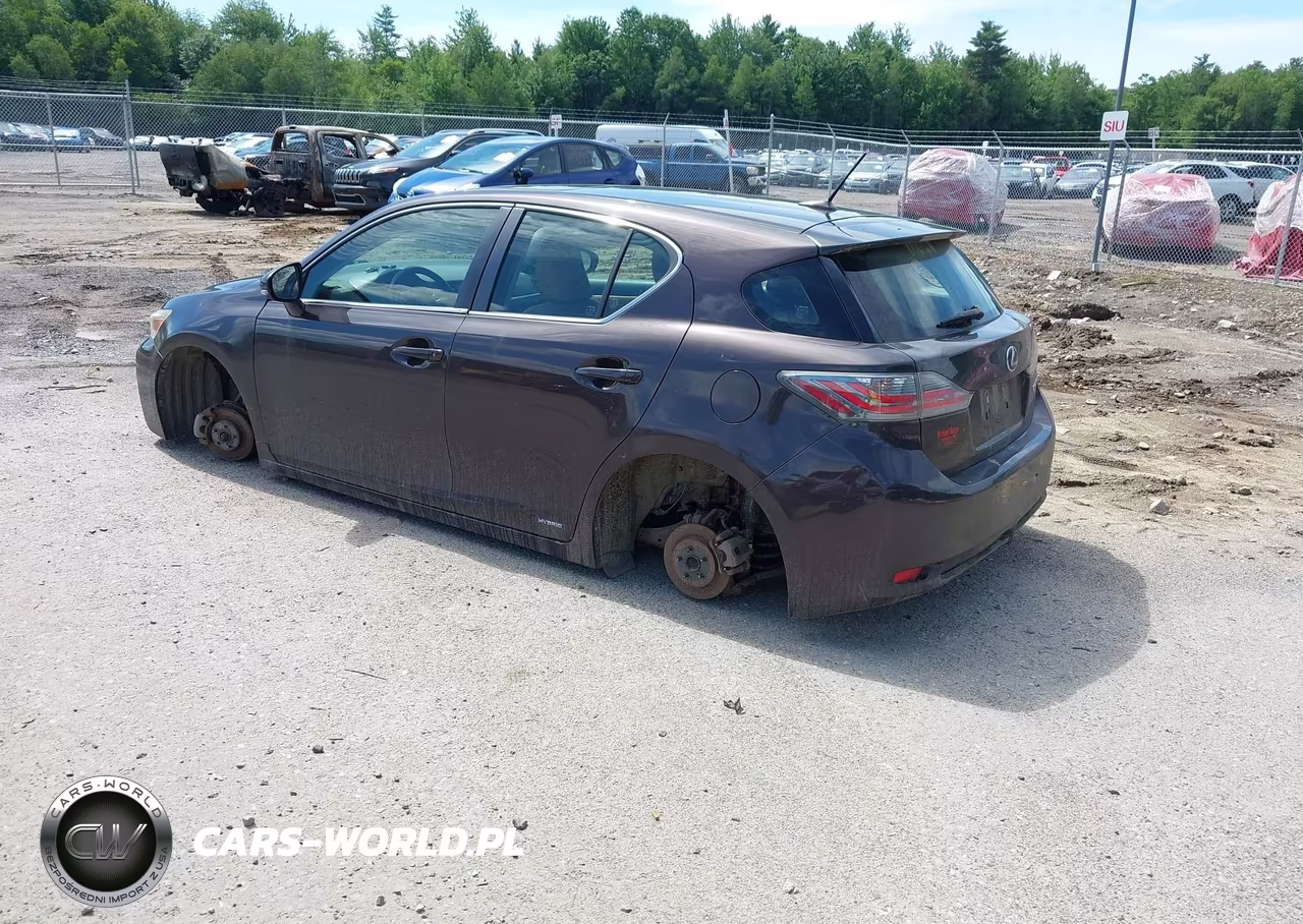 2011 Lexus Ct 200H Premium VIN:JTHKD5BHXB2015768 - 3