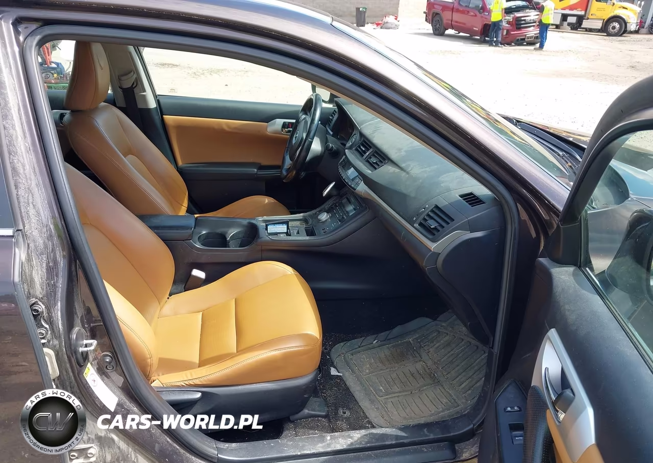 2011 Lexus Ct 200H Premium VIN:JTHKD5BHXB2015768 - 5