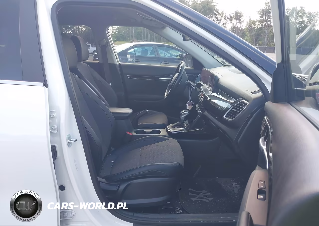 2024 Kia Seltos X-Line VIN:KNDEUCA74R7587377 - 5