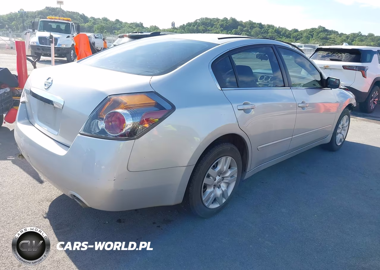 2010 Nissan Altima 2.5 VIN:1N4AL2AP7AC186855 - 4