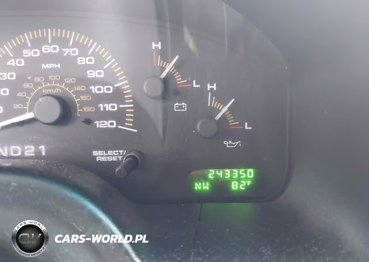 2003 Ford Expedition Xlt VIN:1FMRU15L73LA21172 - 15