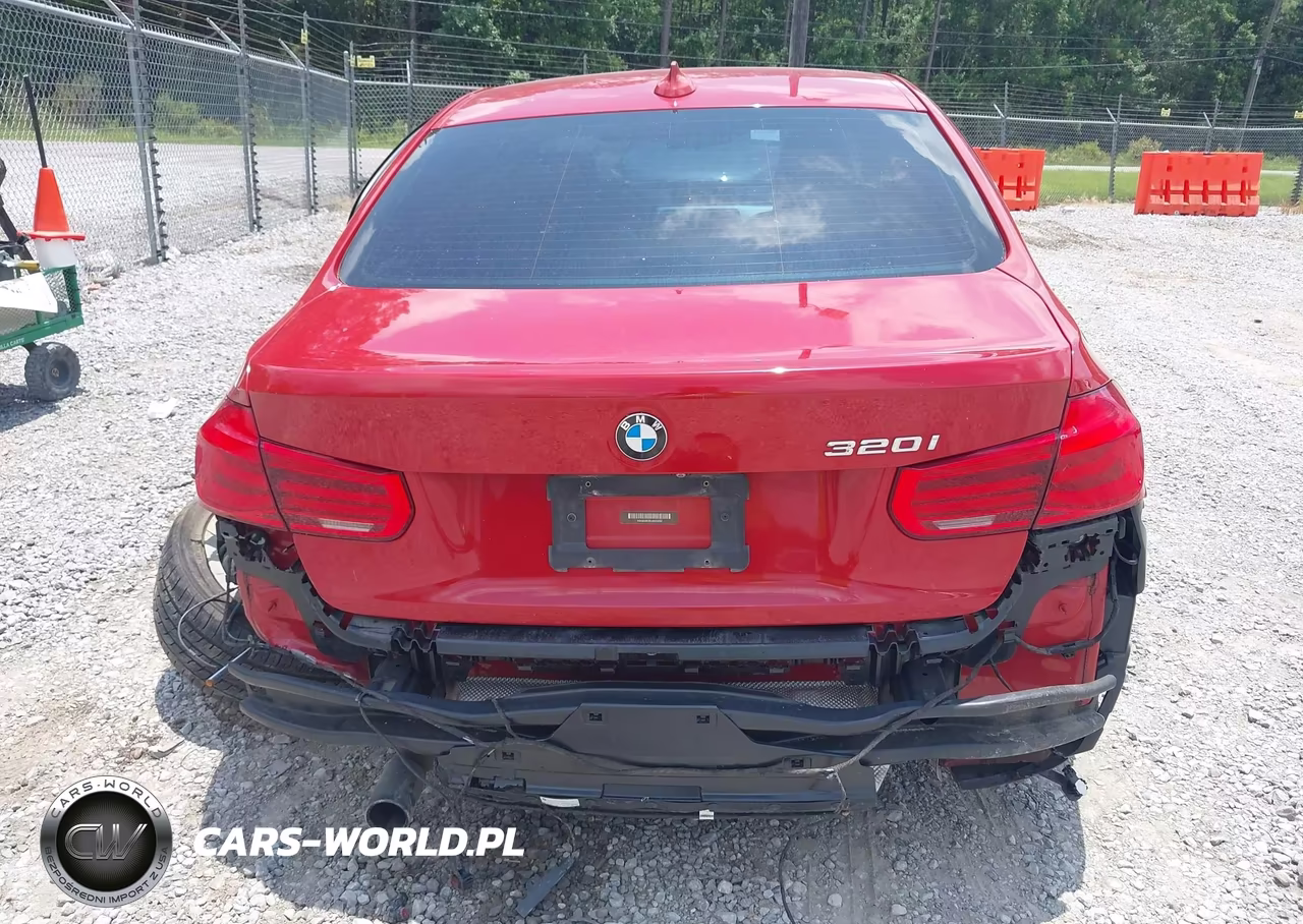 2018 BMW 320I VIN:WBA8A9C59JK623082 - 17