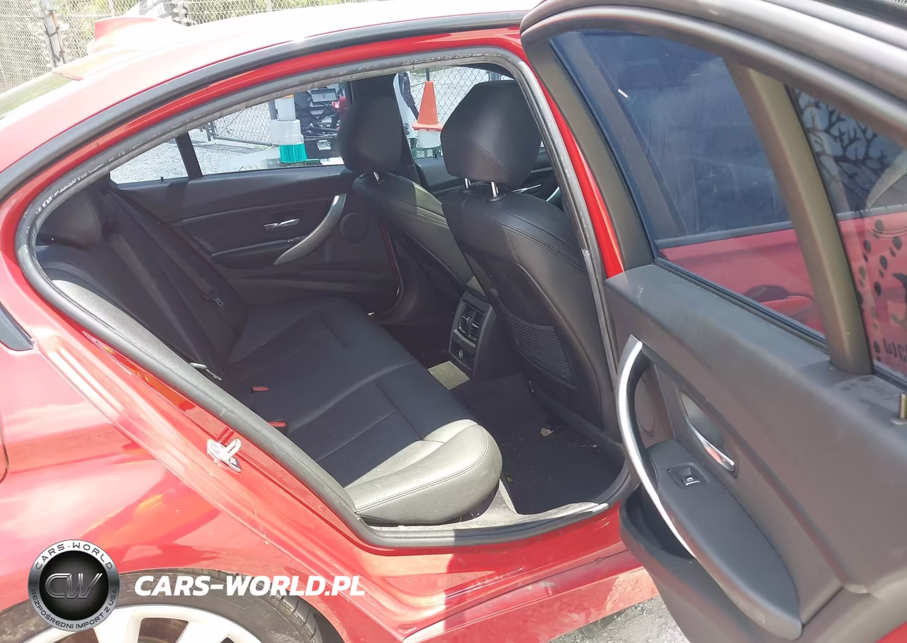 2018 BMW 320I VIN:WBA8A9C59JK623082 - 8