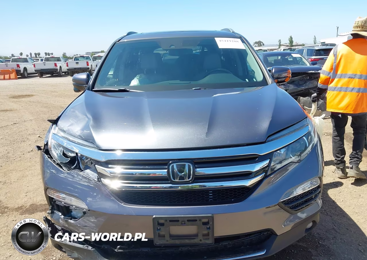 2016 Honda Pilot Touring VIN:5FNYF5H94GB026405 - 12