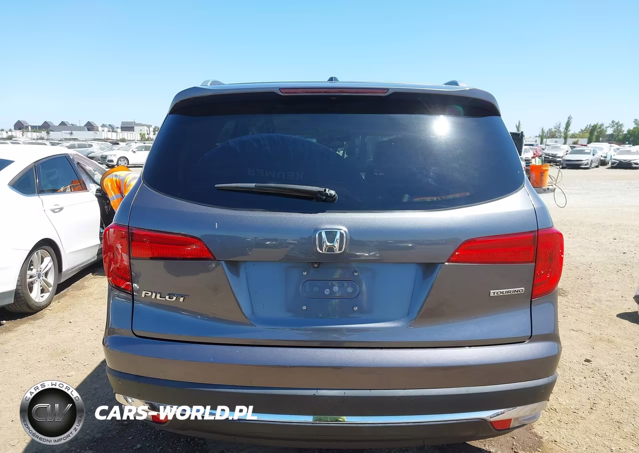 2016 Honda Pilot Touring VIN:5FNYF5H94GB026405 - 16