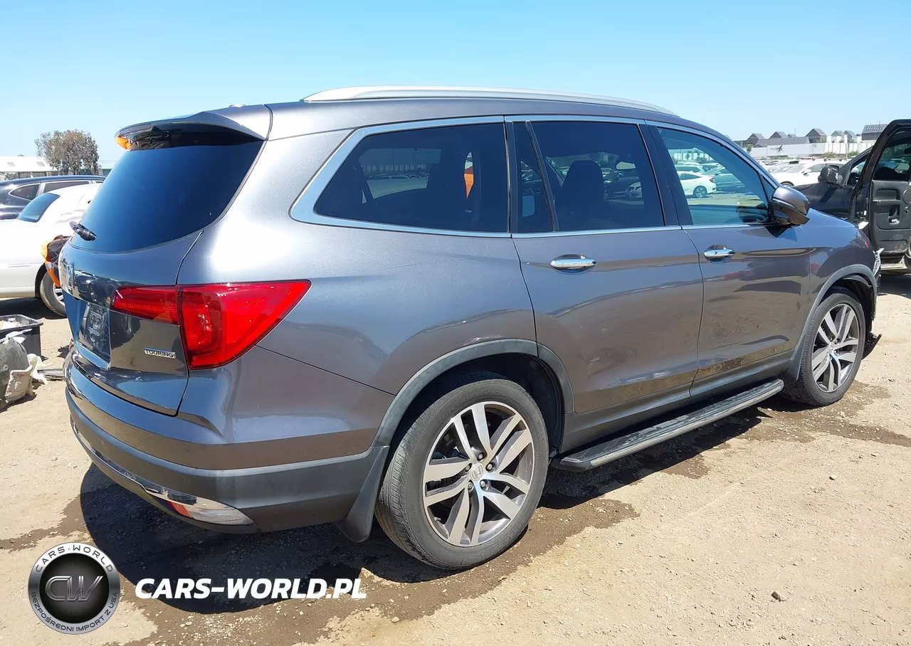 2016 Honda Pilot Touring VIN:5FNYF5H94GB026405 - 4