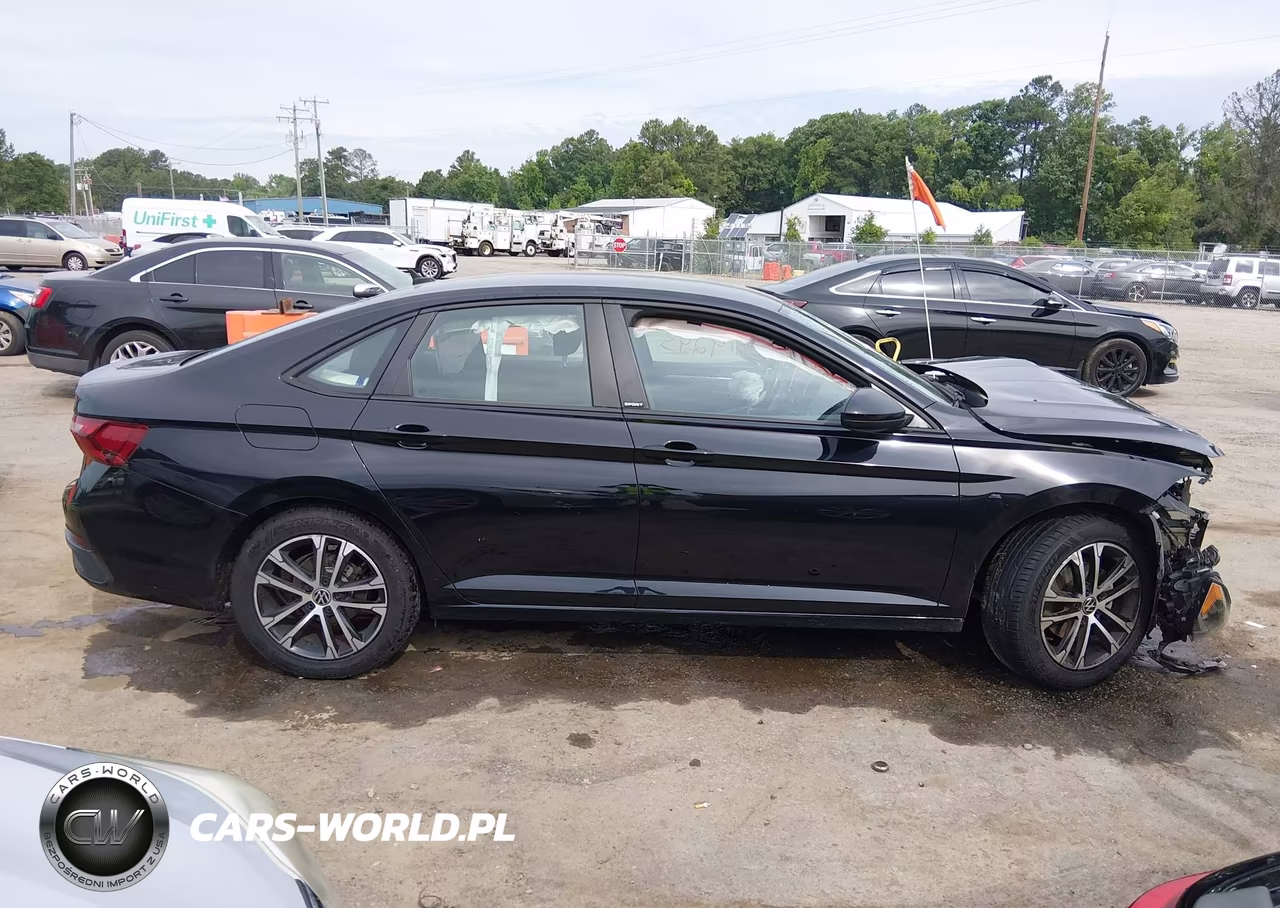 2023 Volkswagen Jetta 1.5T Sport VIN:3VWBM7BU3PM017952 - 14
