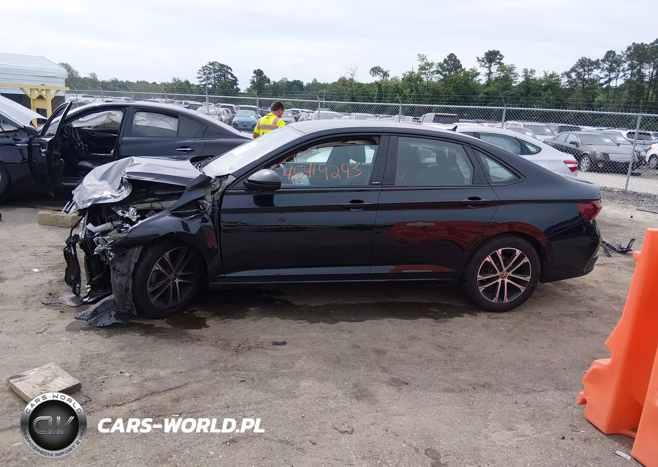 2023 Volkswagen Jetta 1.5T Sport VIN:3VWBM7BU3PM017952 - 15