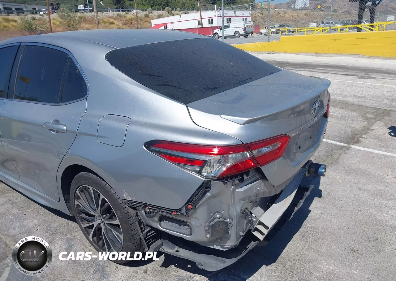 2018 TOYOTA CAMRY L VIN:4T1B11HK8JU149182 - 19