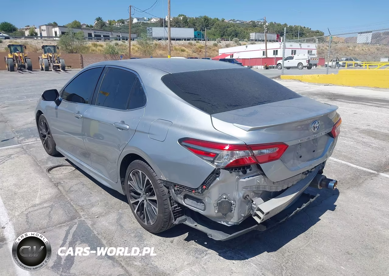 2018 TOYOTA CAMRY L VIN:4T1B11HK8JU149182 - 3