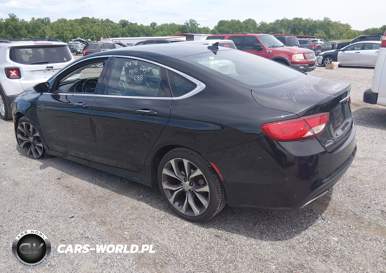 2015 Chrysler 200 C VIN:1C3CCCCG6FN509928 - 3