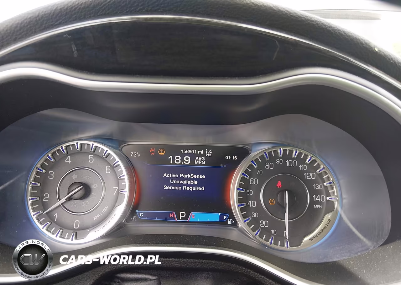 2015 Chrysler 200 C VIN:1C3CCCCG6FN509928 - 7