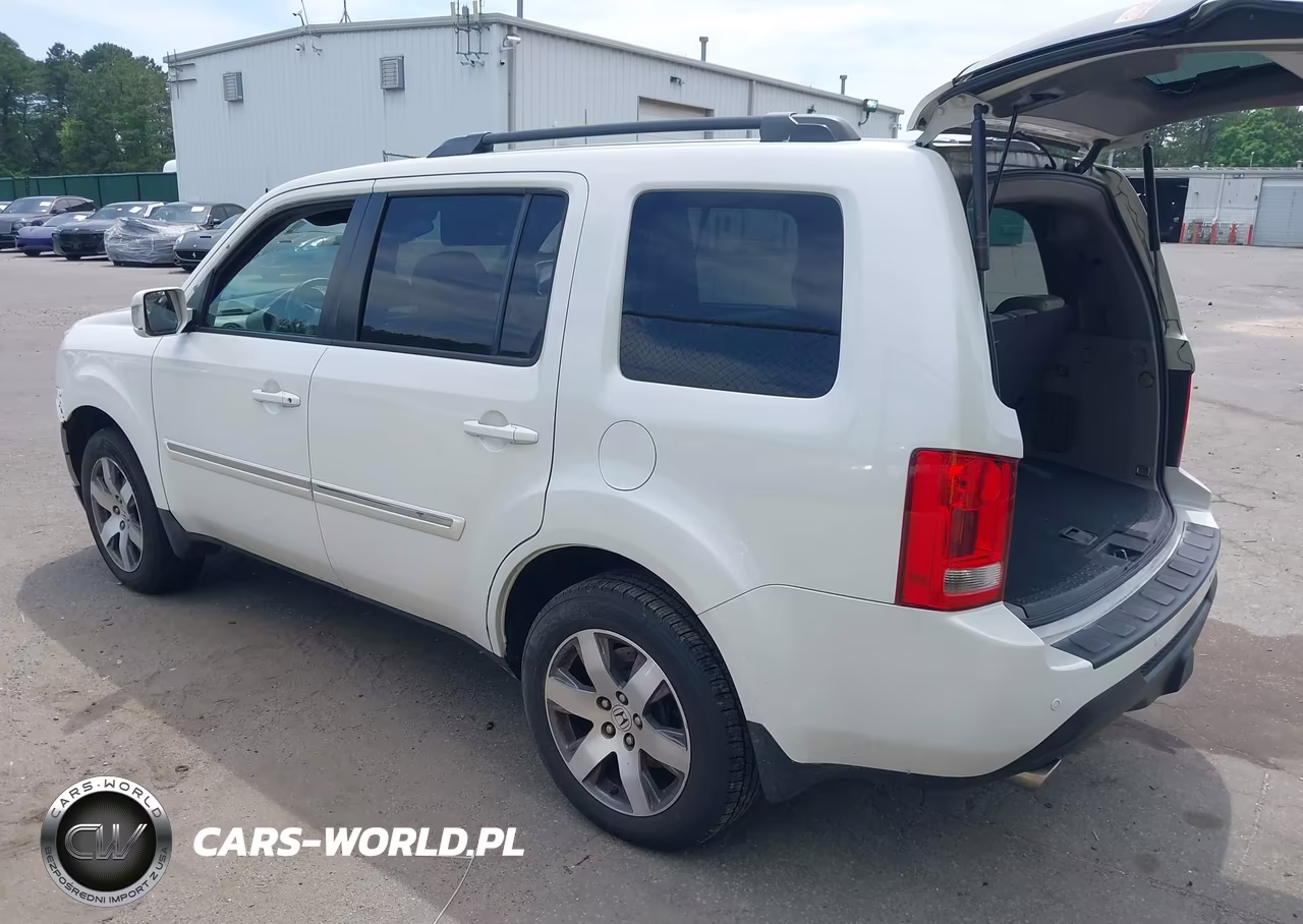 2014 Honda Pilot Touring VIN:5FNYF4H92EB025633 - 3