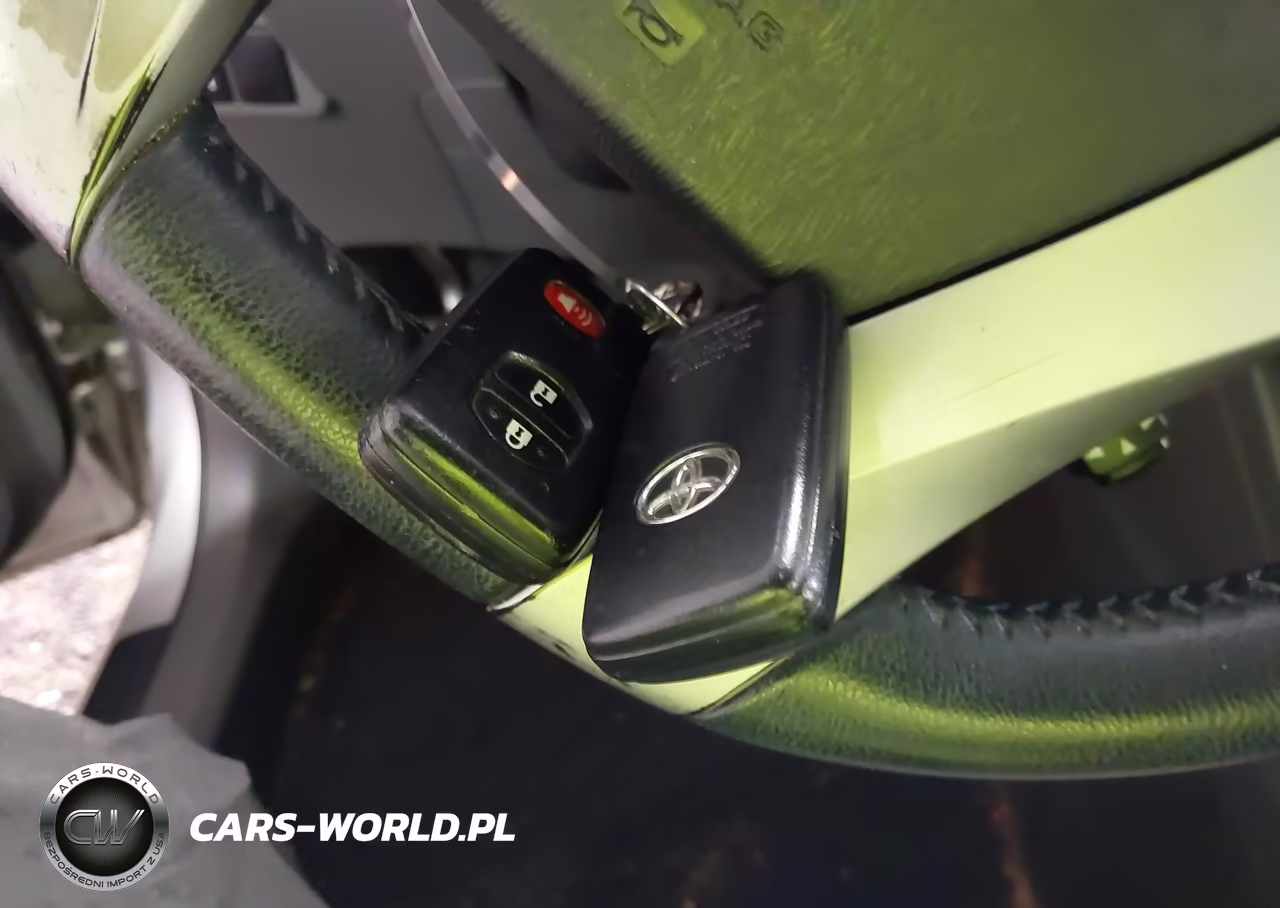 2013 Toyota Prius V Five VIN:JTDZN3EU3D3213602 - 11