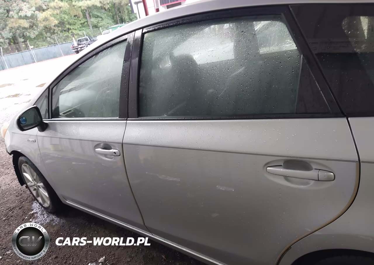 2013 Toyota Prius V Five VIN:JTDZN3EU3D3213602 - 15