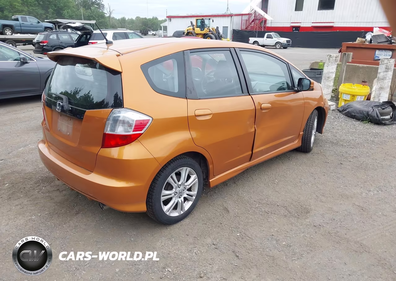 2009 Honda Fit Sport VIN:JHMGE88429S033684 - 4