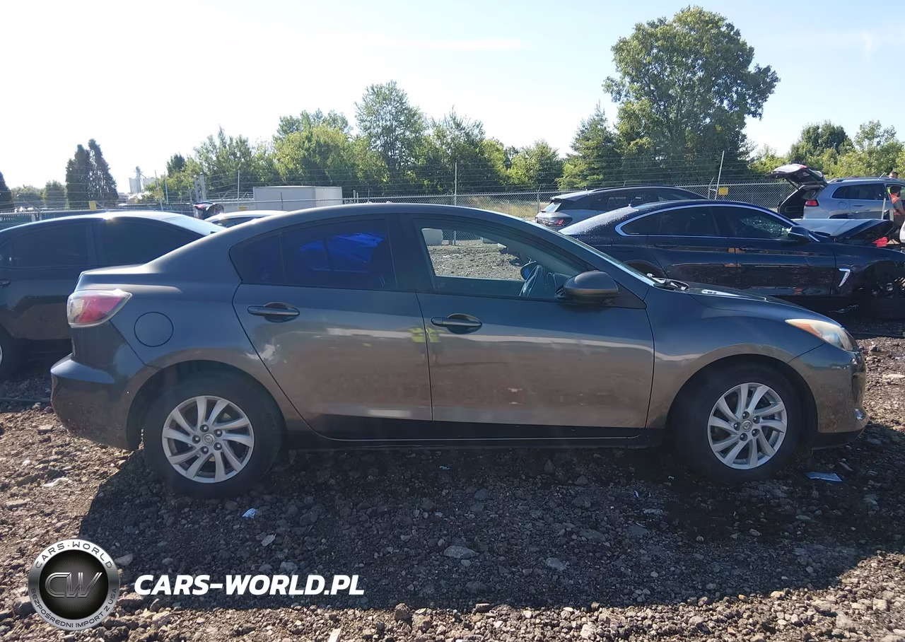 2012 Mazda Mazda3 I Touring VIN:JM1BL1V78C1522417 - 13
