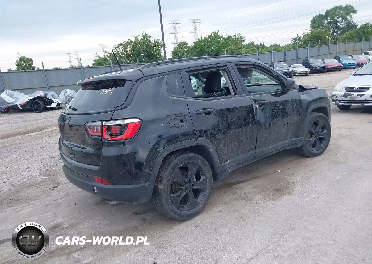2018 Jeep Compass Altitude Fwd VIN:3C4NJCBBXJT408240 - 4