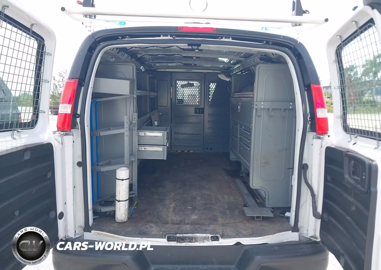 2024 Chevrolet Express 2500 Cargo Utility - Service Van VIN:1GCWGAF78R1179279 - 8