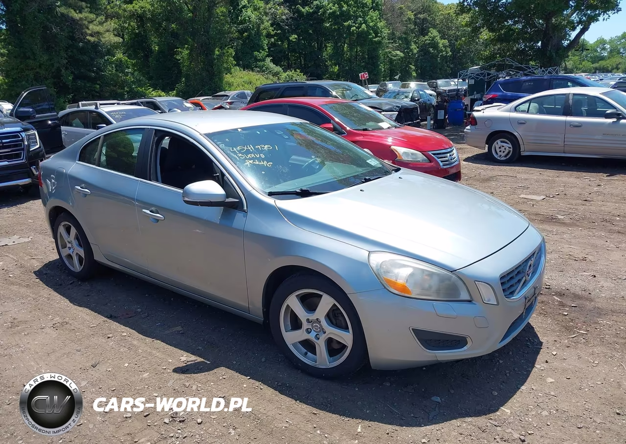 2013 Volvo S60 T5-T5 Platinum-T5 Premier-T5 Premier Plus
