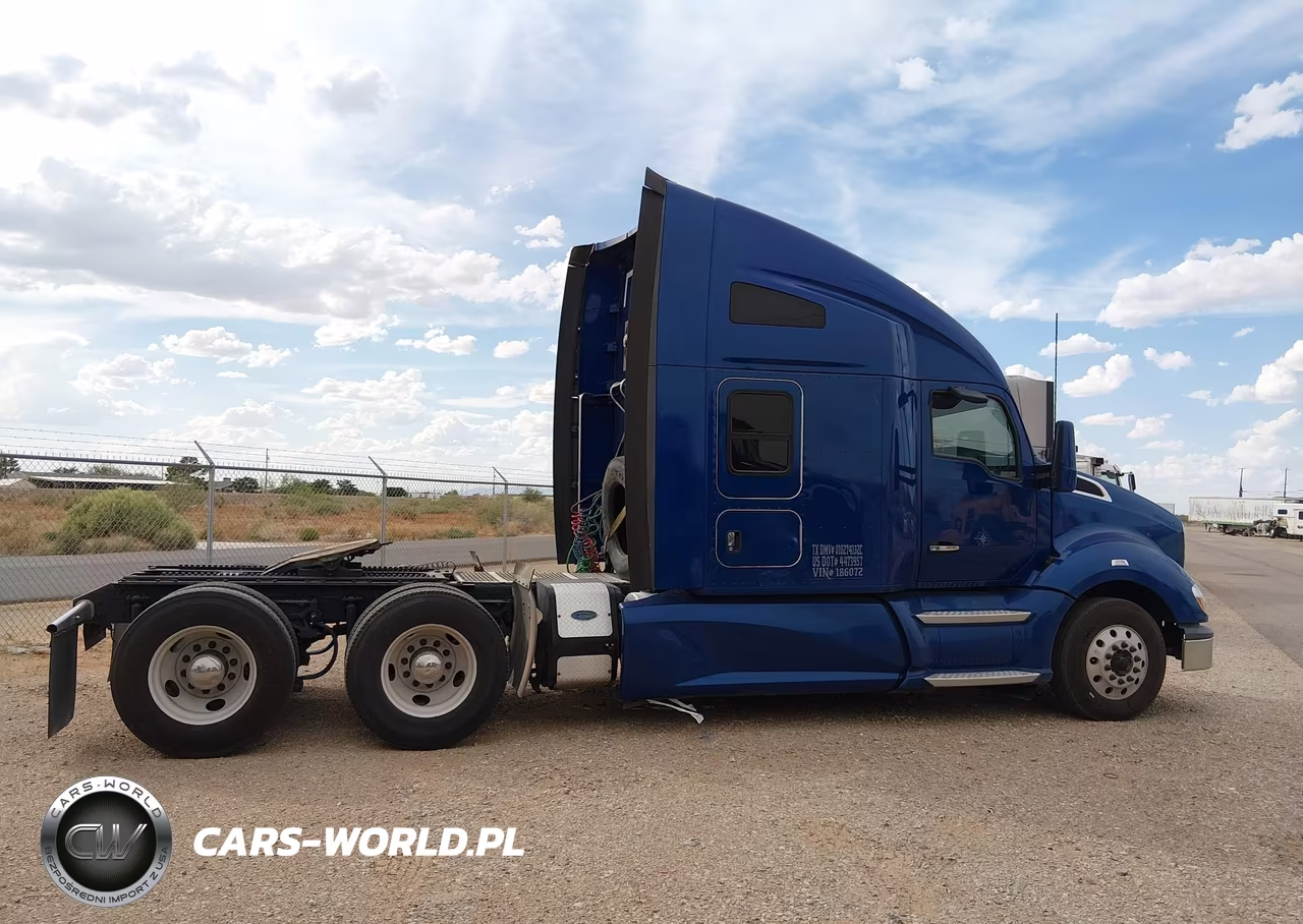 2018 Kenworth T680 VIN:1XKYDP9X9JJ186072 - 15
